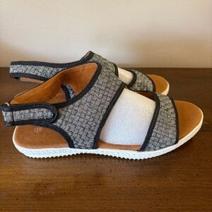Bernie Mev Comfort Lima Sandals Pewter Slingback Women’s Size US 8 (EU 39) NWOT